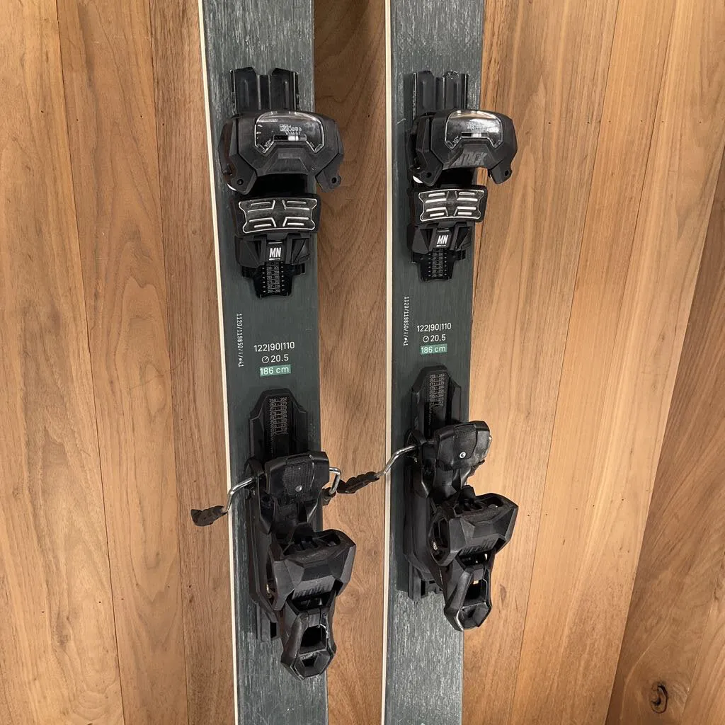 2022 Movement GO Ti 90 w/ Tyrolia Attack 14 Demo Bindings