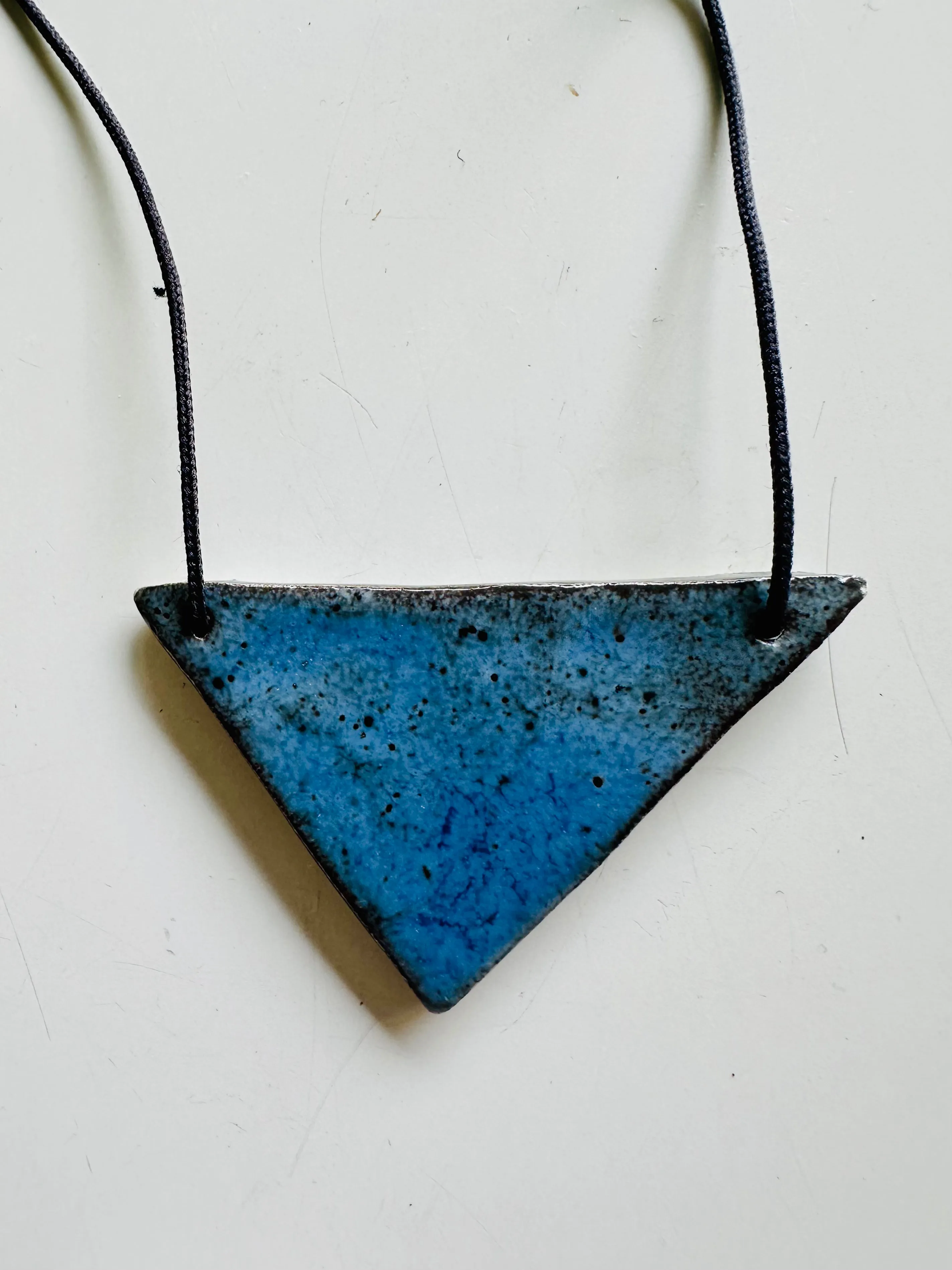 Ceramic Necklace Triangle — SEA BLUE REEF