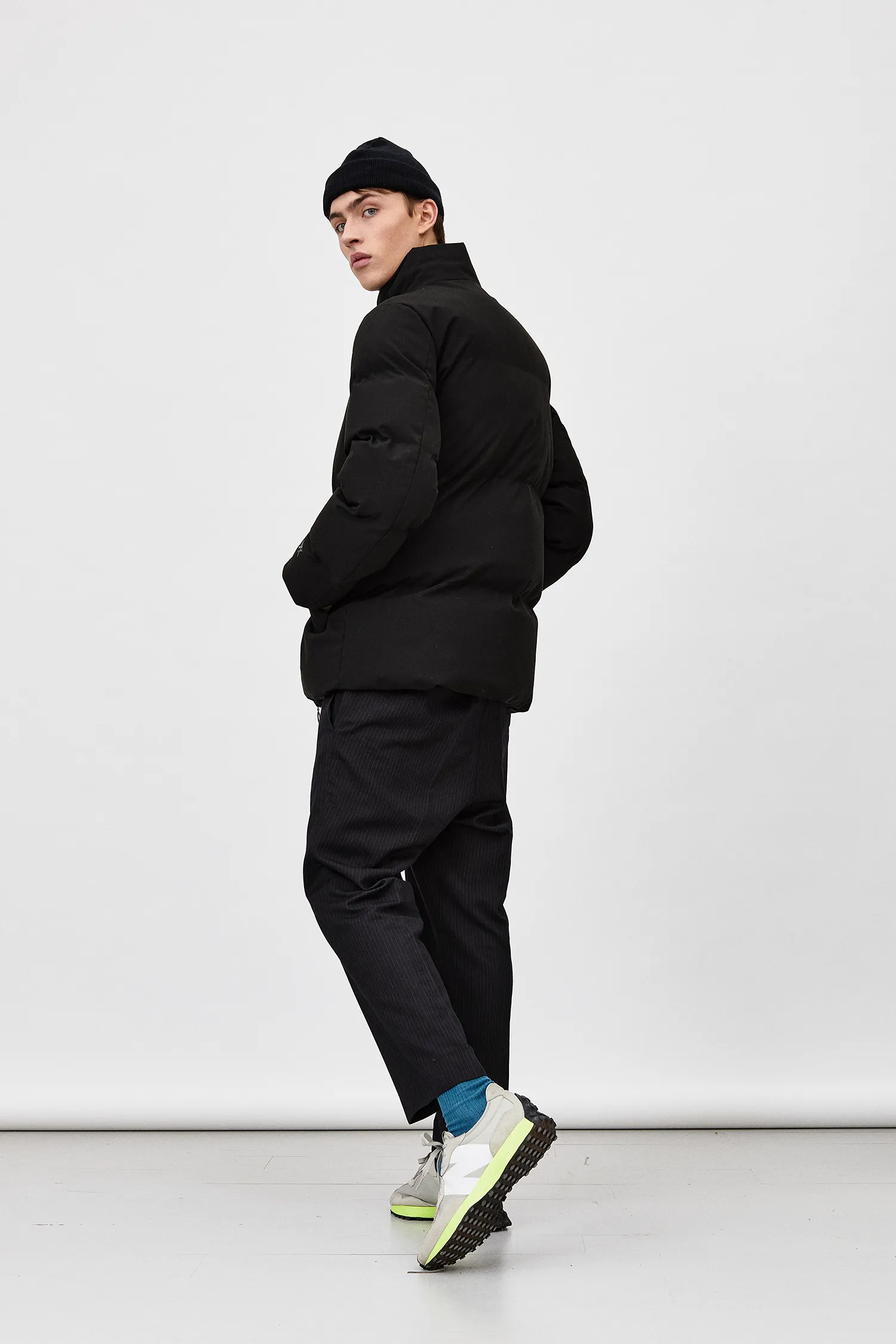 PUFF PADDY ELSENEGGER POLY R AW21 BLACK