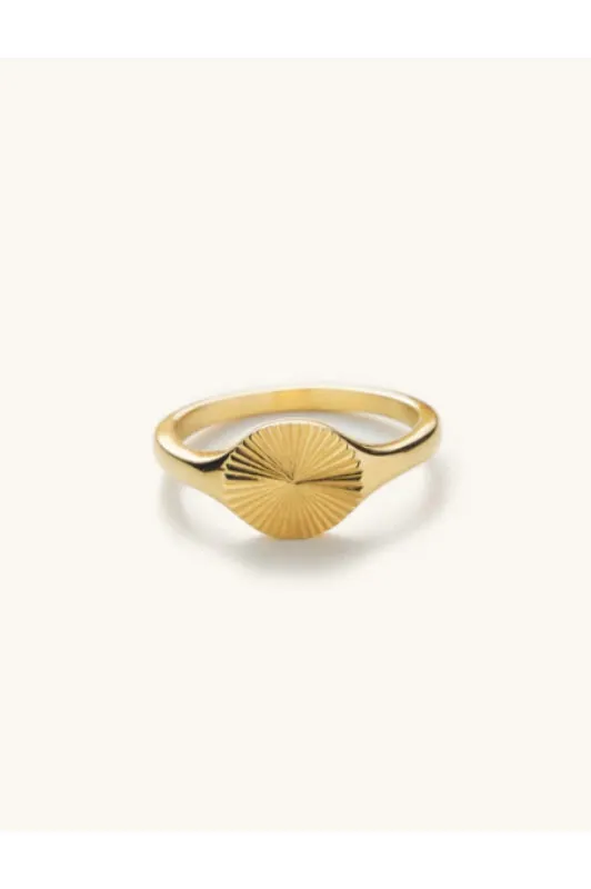 quinn signet ring